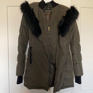 Express winter jacket- extremely warm and large fur hood